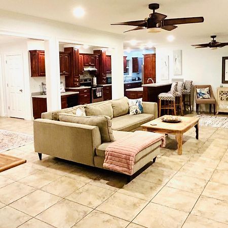 4/3 Home Centrally Located, Beach, Casino, Airport, Dining, Golfing, Shopping, Entertainment Gulfport Extérieur photo
