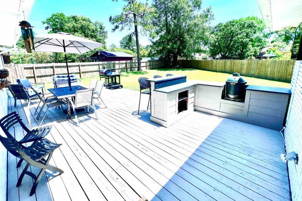 4/3 Home Centrally Located, Beach, Casino, Airport, Dining, Golfing, Shopping, Entertainment Gulfport Extérieur photo