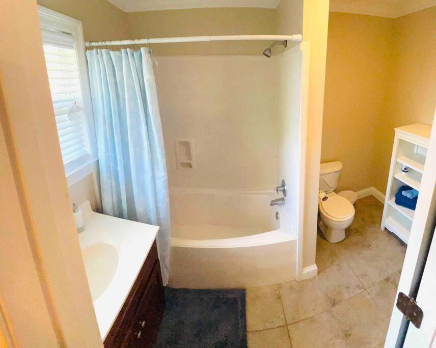 4/3 Home Centrally Located, Beach, Casino, Airport, Dining, Golfing, Shopping, Entertainment Gulfport Extérieur photo